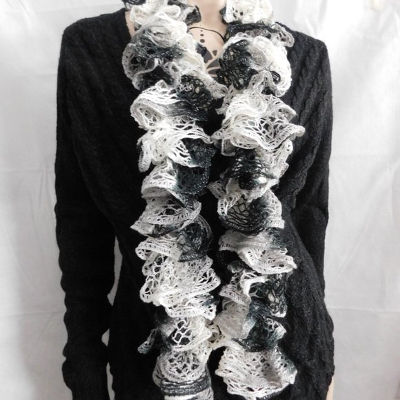 (2fo20$) white ,black ,scarf for women - Picture 1 of 2